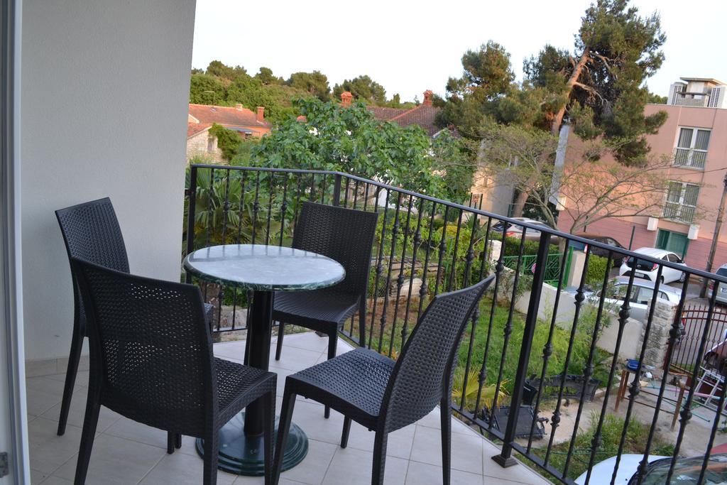 Apartment Greta,50 Meters To The Beach Banjole Zimmer foto